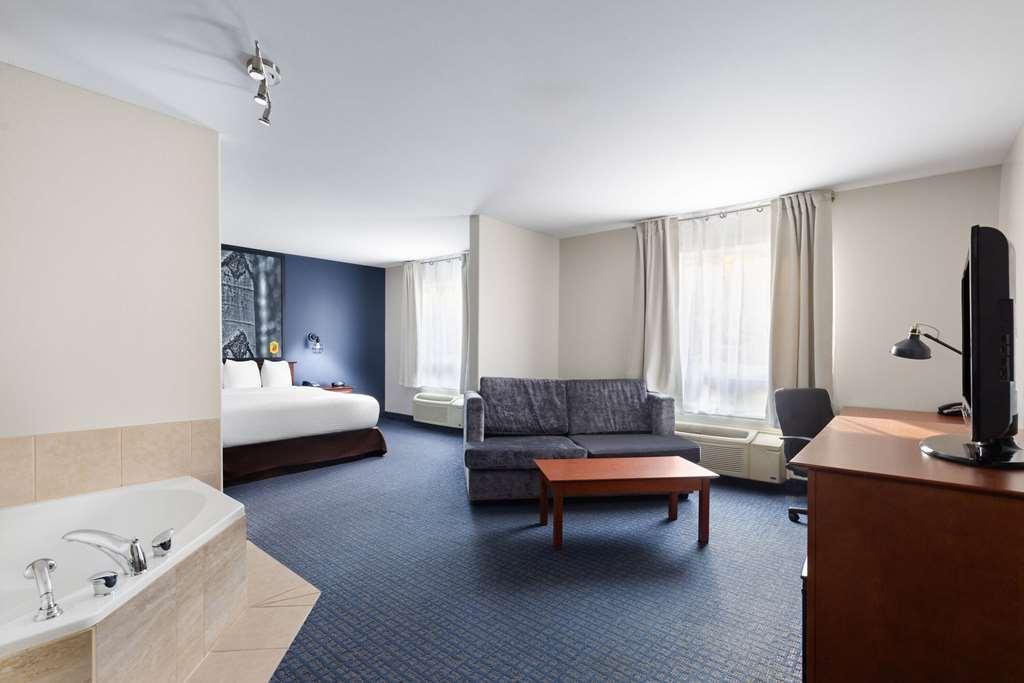 Super 8 By Wyndham Sainte Agathe Des Monts Sainte-Agathe-des-Monts Quarto foto